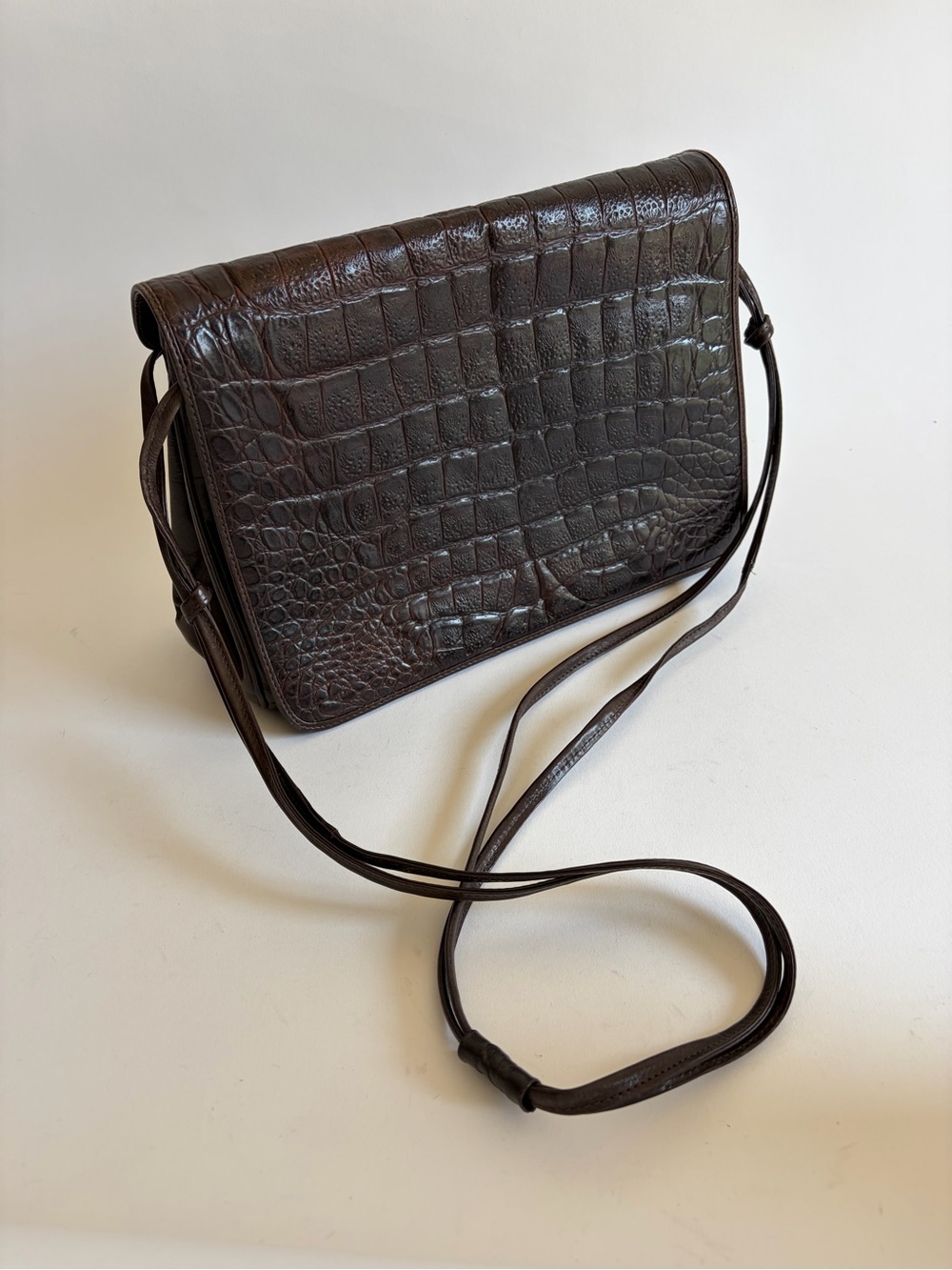 Vintage Brown genuine leather Croco Crossbody Bag